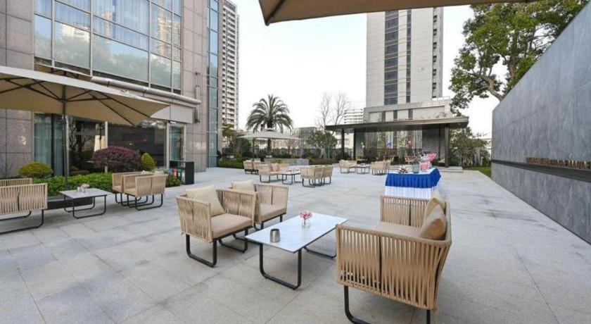 Kinho Narada Hotel Wenzhou Exteriör bild